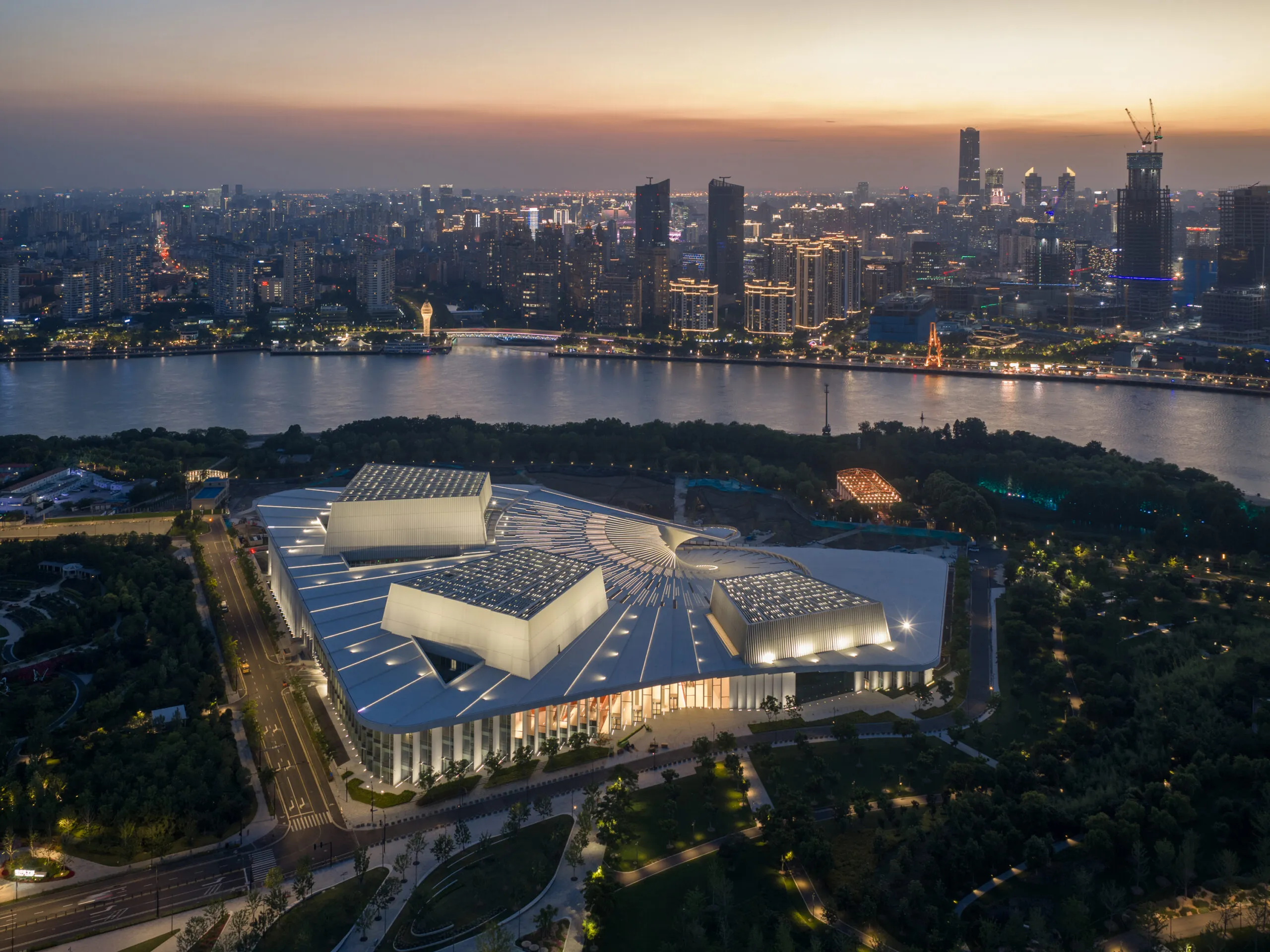 Shanghai Grand Opera House prepares for October opening